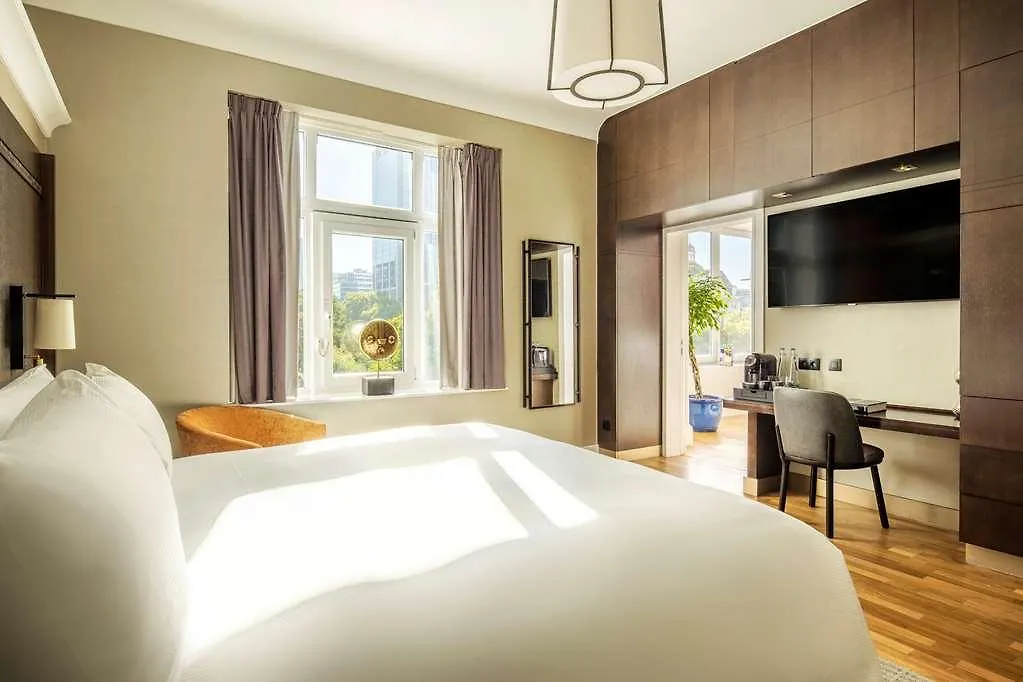 Doubletree By Hilton Brussels City Saint-Josse-ten-Noode Hotel